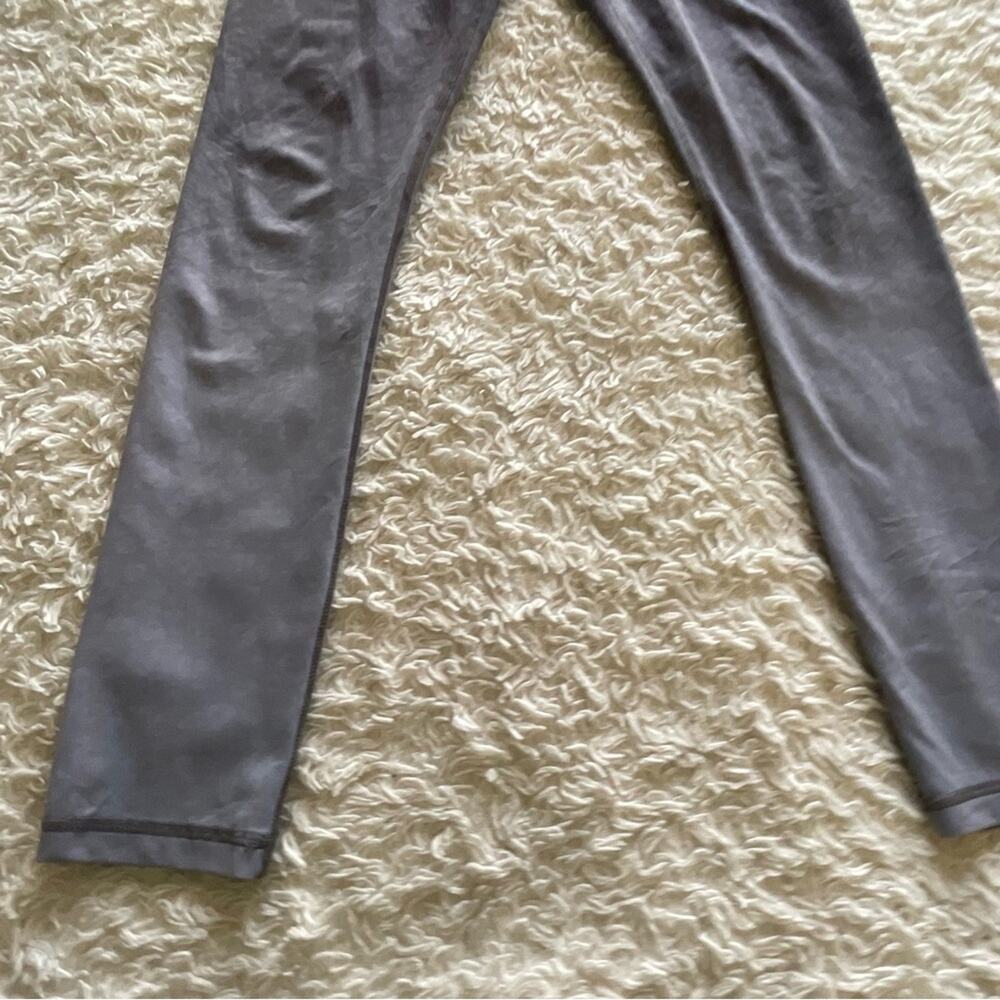 Zyia Ombré Leopard Light n Tight Leggings - Picture 3 of 10